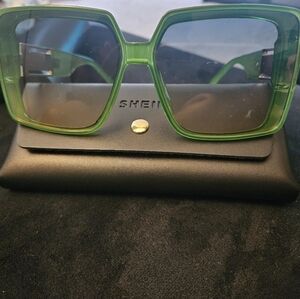 SHEIN Bold Green Oversized Sunglasses